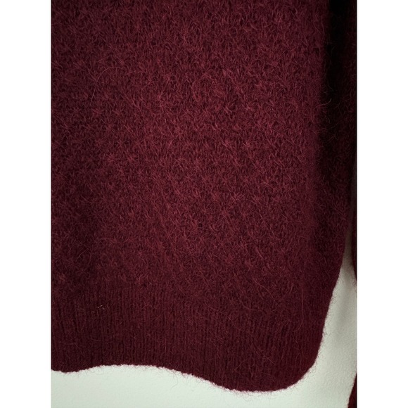 Everlane Alpaca Crew Sweater Size M Oxblood Sheer Diamond Stitch Lightweight - Picture 9 of 12